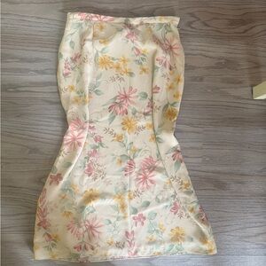 Laura Scott Woman’s Skirt Size 14 Petite Long Floral Print 
GUC 
#GrandmaCore